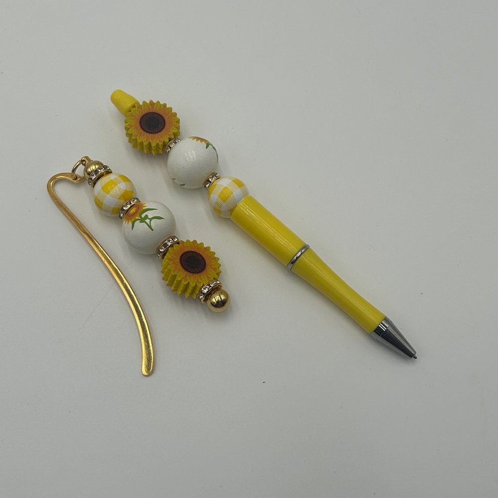 Yellow and Gold Sunflower Pen and Bookmark Set - Picture 5 of 6